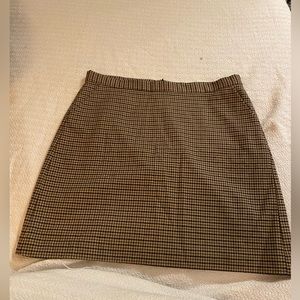 Banana Republic checkered skirt, size 10